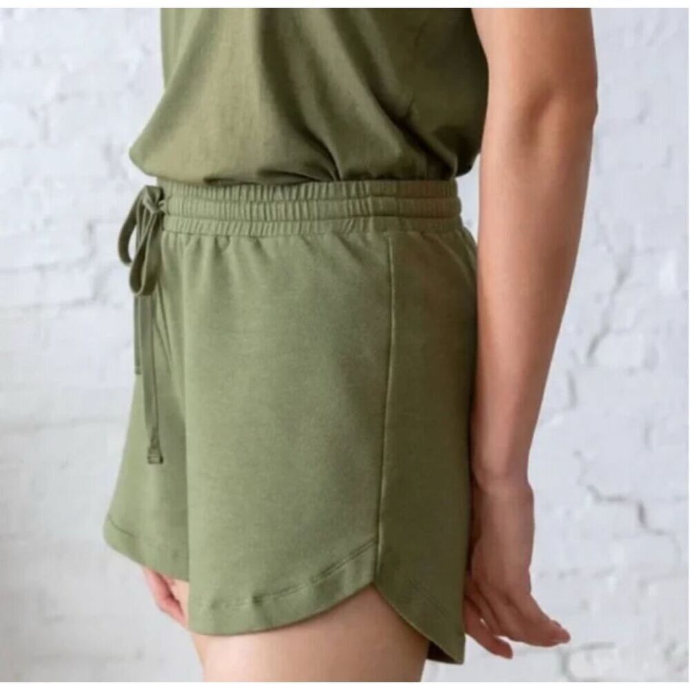 Brooklinen the loungewear collection shorts size medium